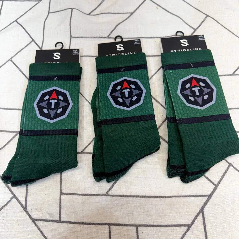 Strideline‎ Socks M/L Green Toyota Tacoma Trailhunter Medallion Crew 3 Pair Pack